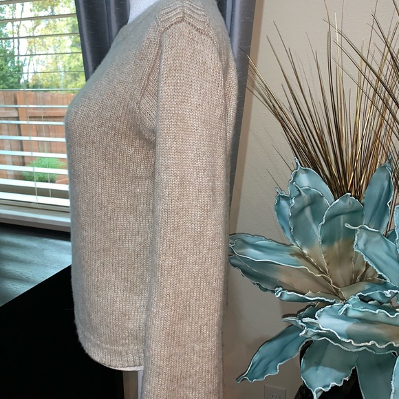 White House Black Market new warm sweater Sz.S - Picture 2 of 8